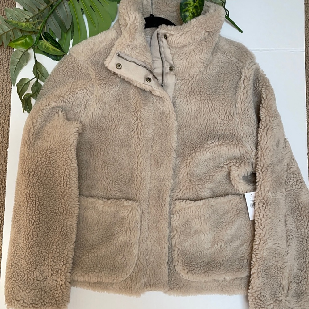 Old Navy Sherpa Jacket-NEW!!!